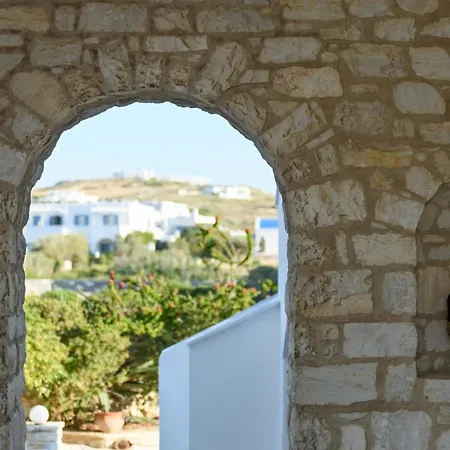 Kallisti Paros Aparthotel 4*